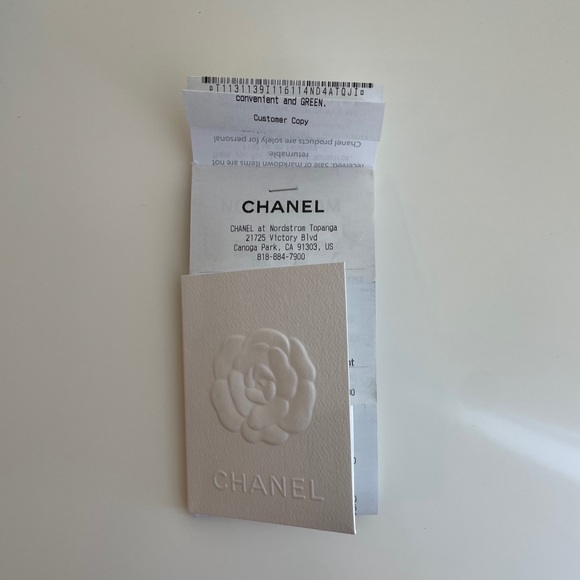 CHANEL 19 WALLET ON CHAIN - Picture 13 of 13
